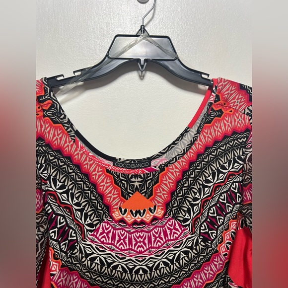 “Coco Bianco” SZ: (XL) Colorful Top Bell/Like Sleeves NWT - Picture 4 of 8
